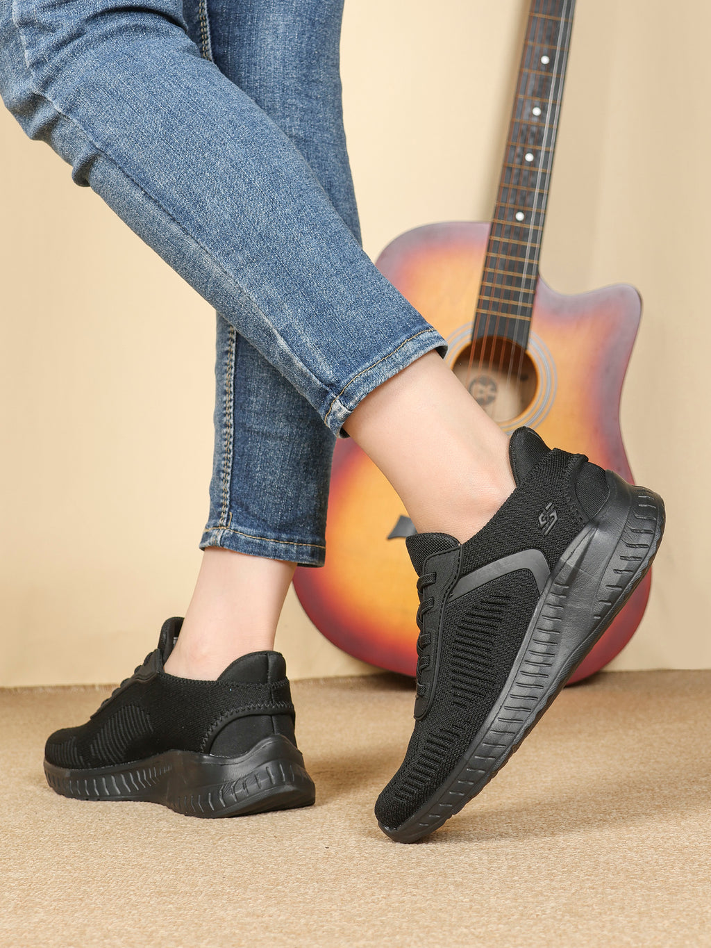 Quinn Black Lightweight Knit Lace-Up Trainers