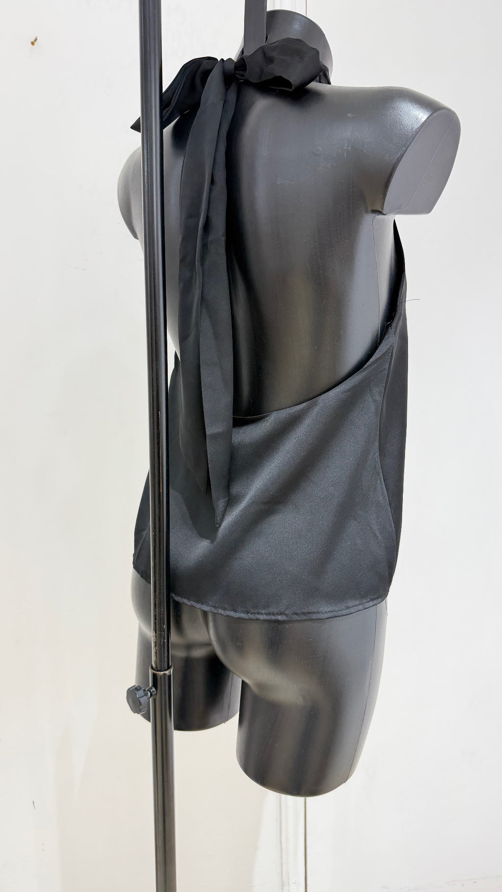Colleen Satin Neck Tie Top – Black