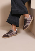 Isabel Check Trainers – Brown