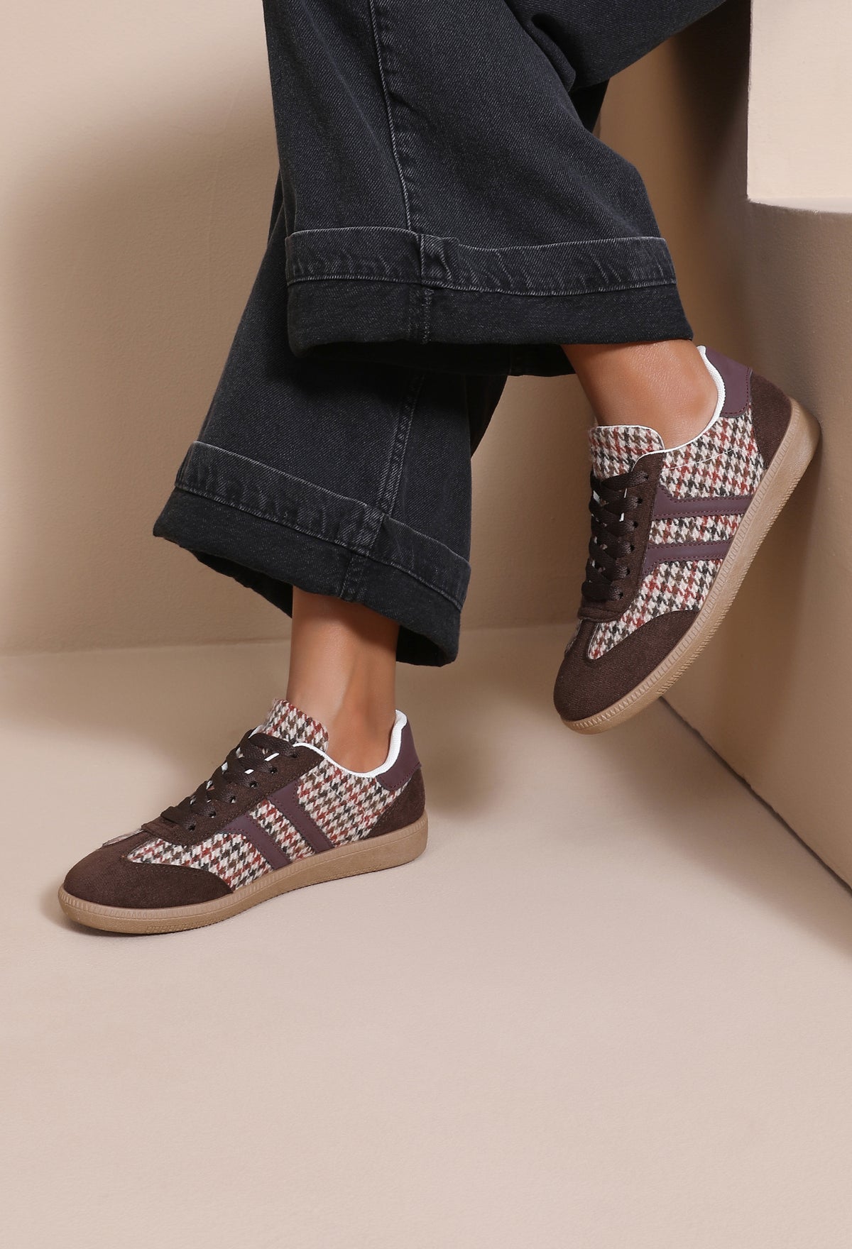 Isabel Check Trainers – Brown