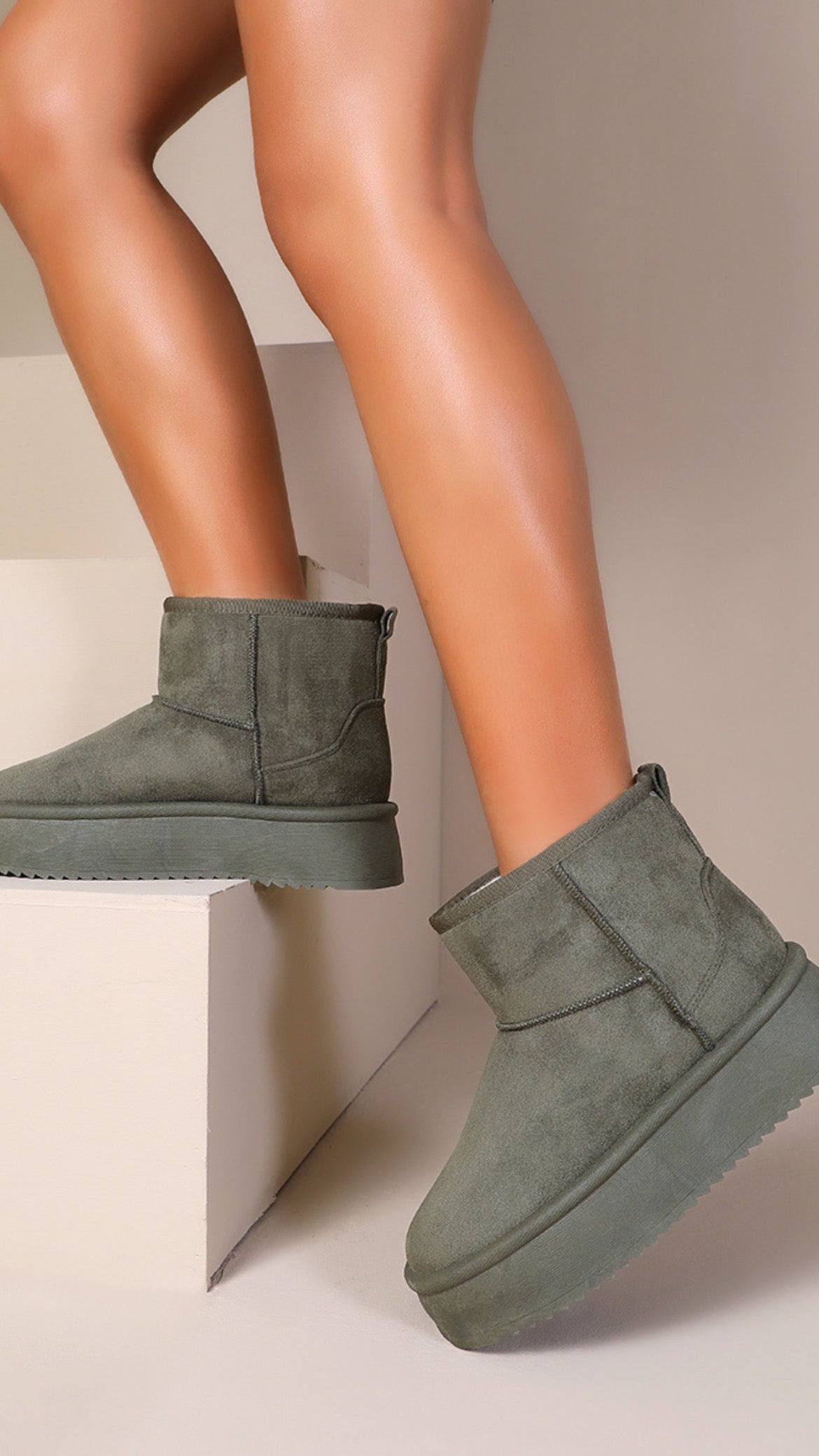 AMY UGG GREEN