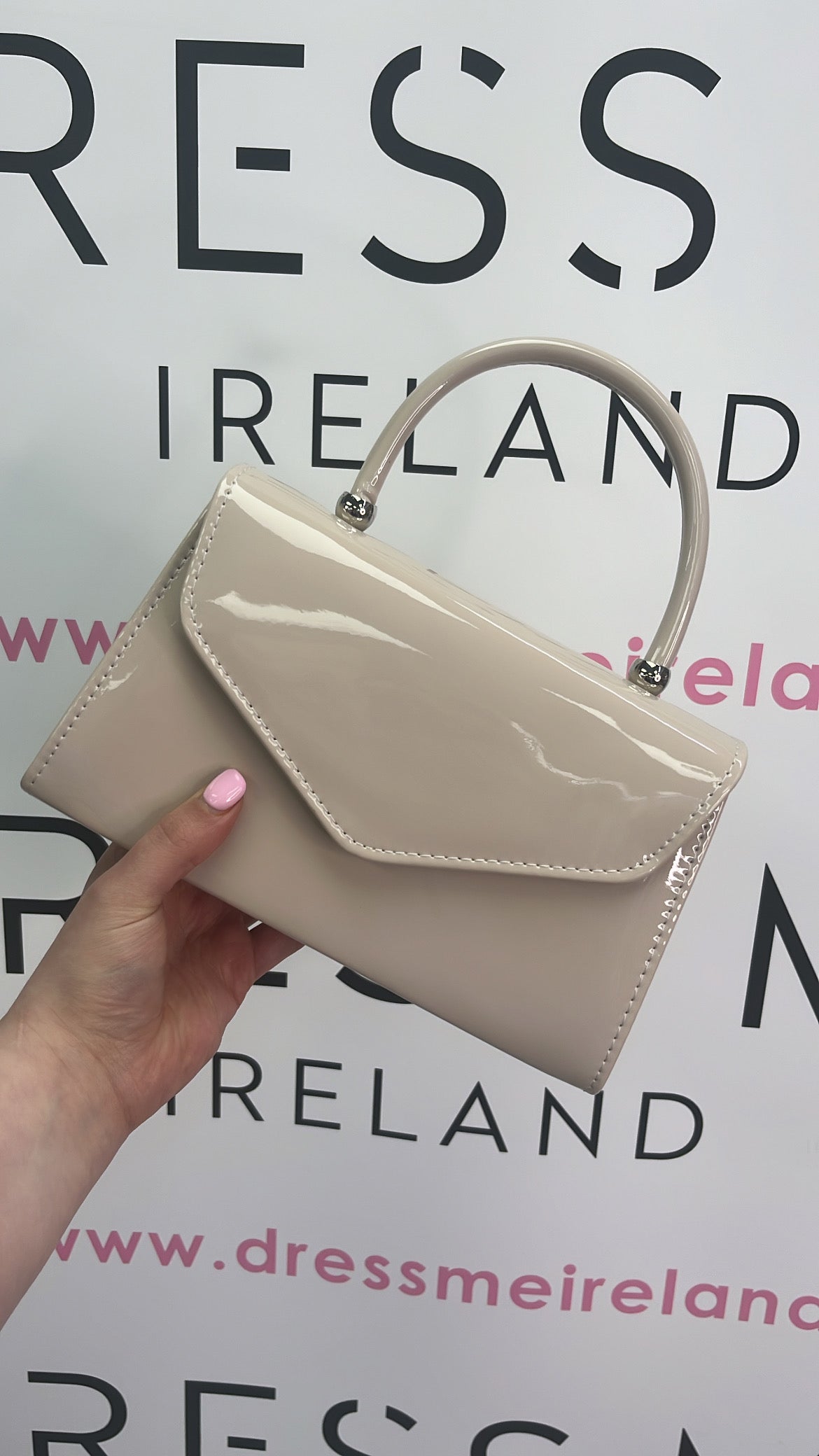 LARA CLUTCH BAG - NUDE