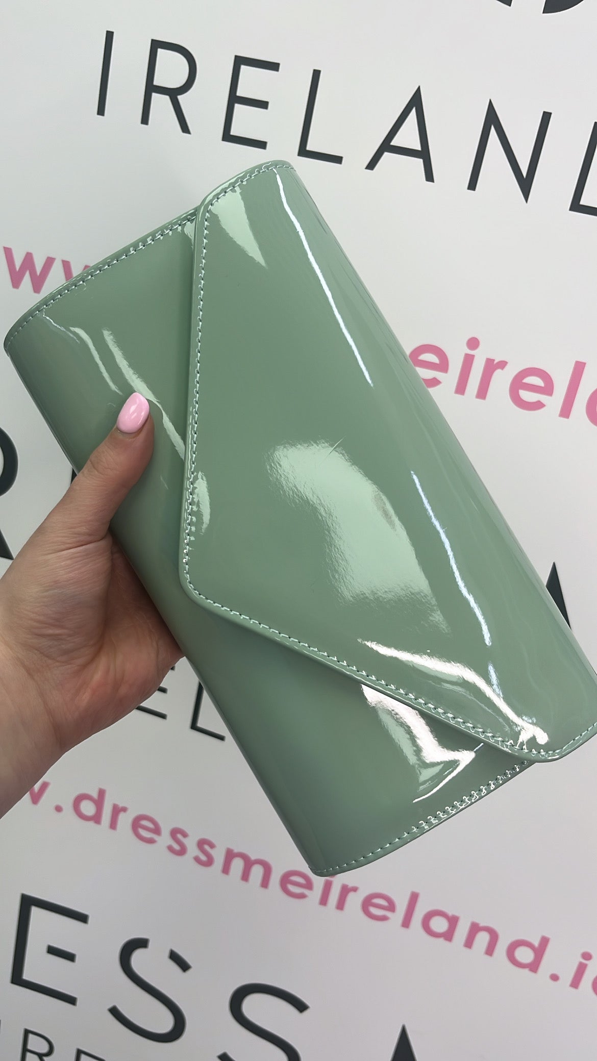 BELLA CLUTCH BAG - SAGE GREEN