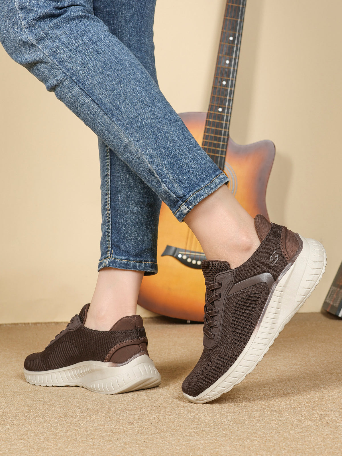 Quinn Brown Lightweight Knit Lace-Up Trainers