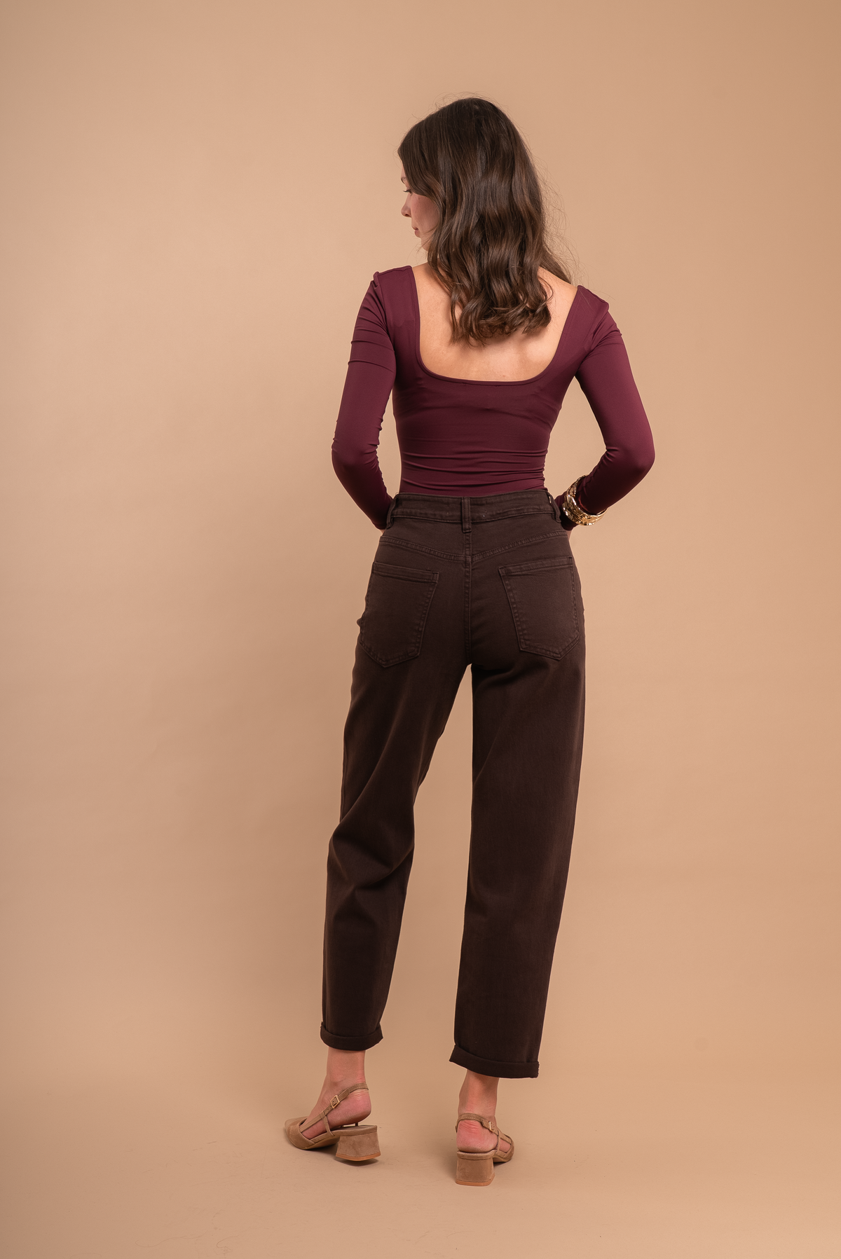 GRACE Mom Jeans - Brown