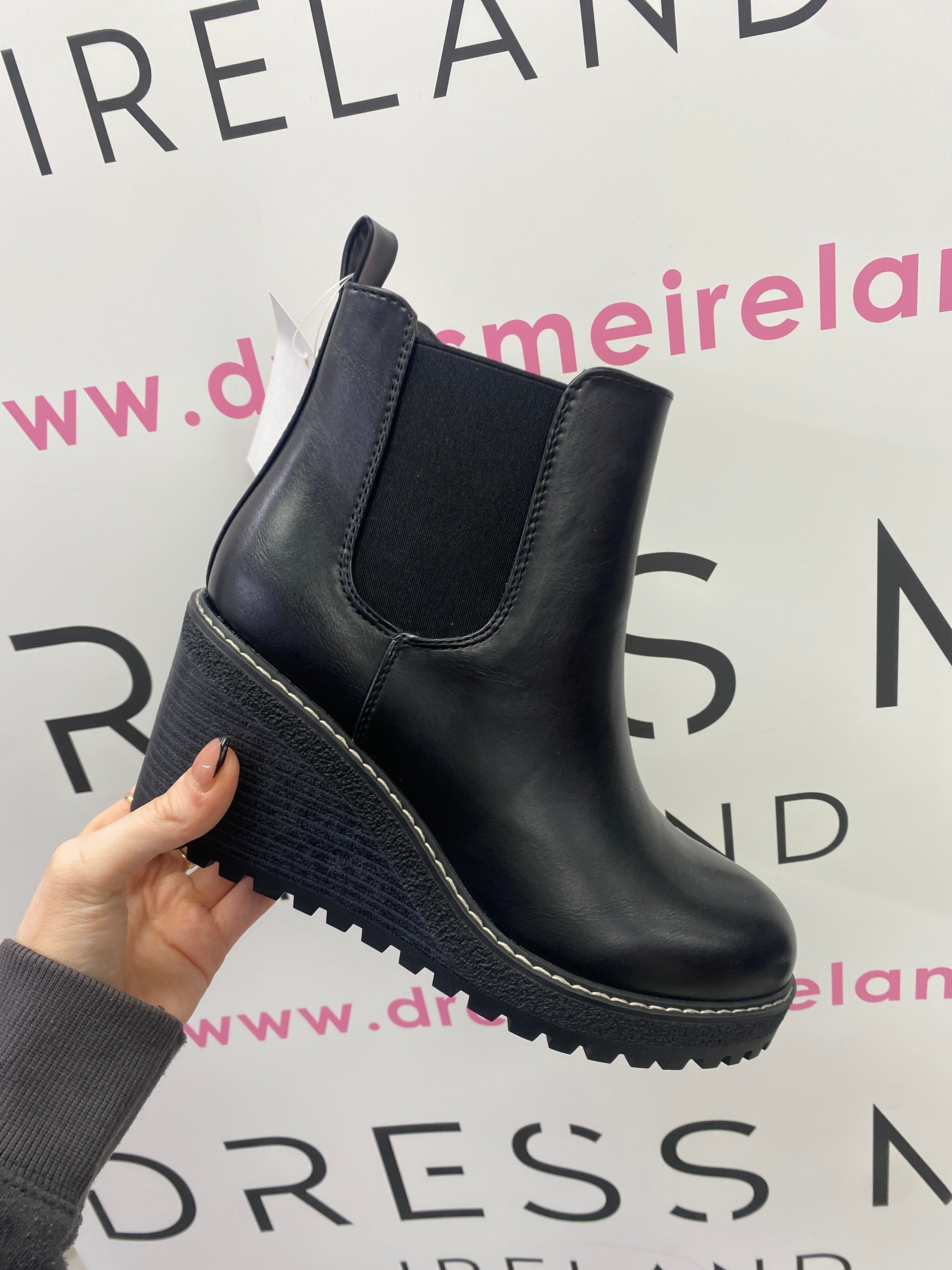 RIONA BLACK BOOT