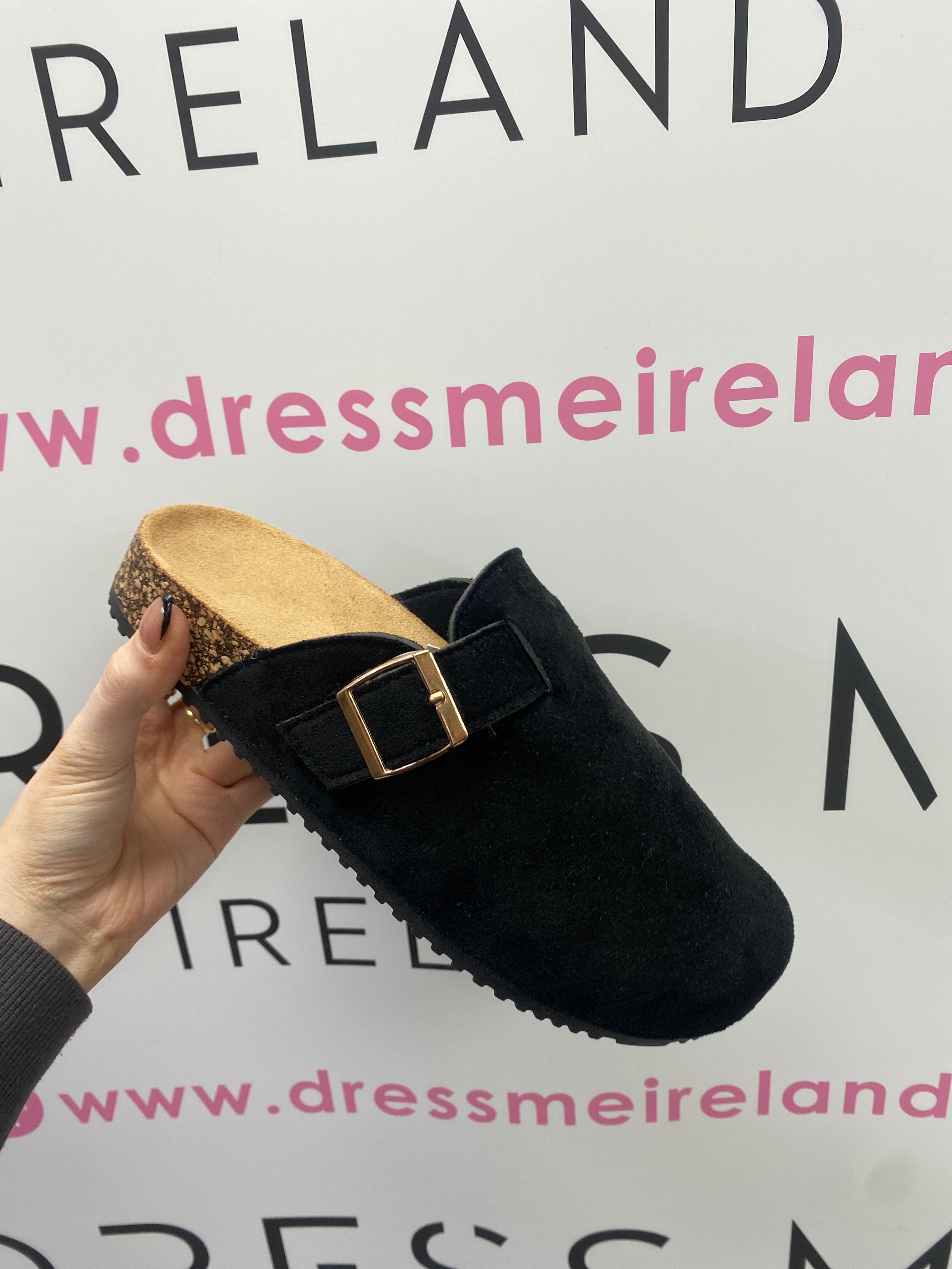 LISA BLACK LOAFER