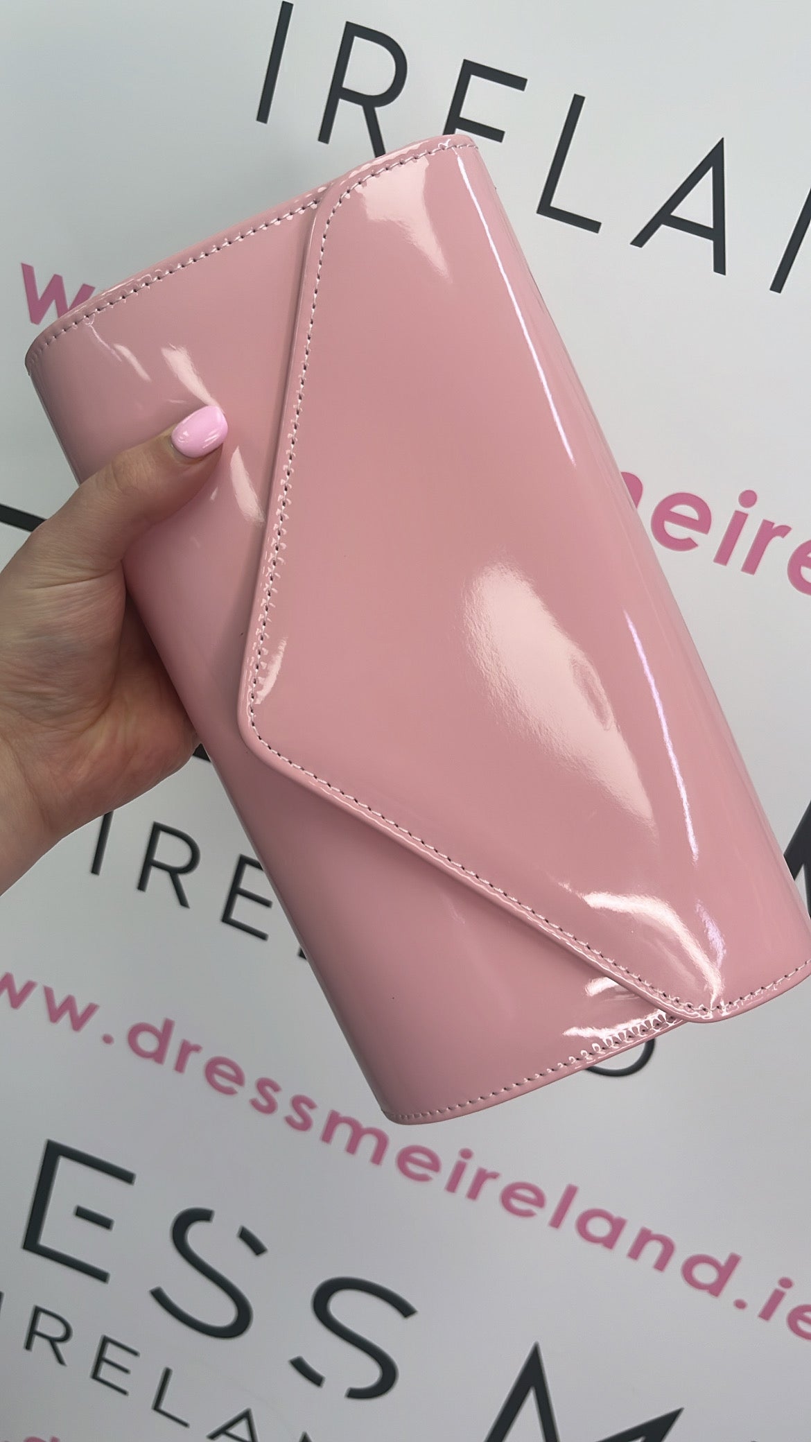 BELLA CLUTCH BAG - LIGHT PINK