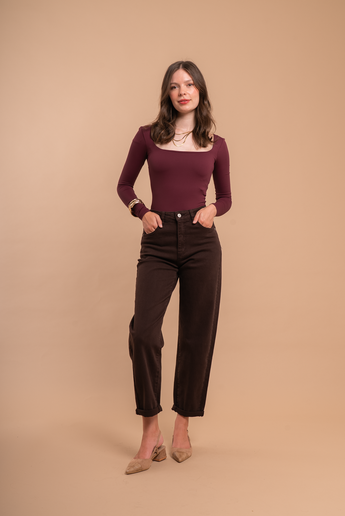 GRACE Mom Jeans - Brown