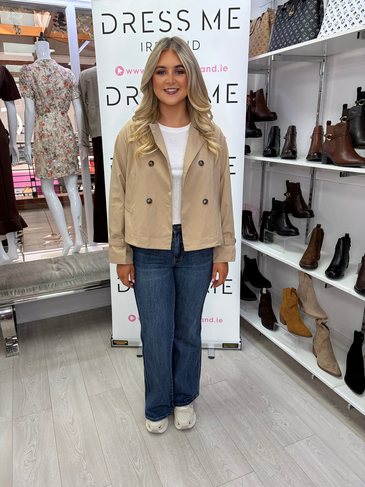Evie Cropped Double-Breasted Jacket - Beige