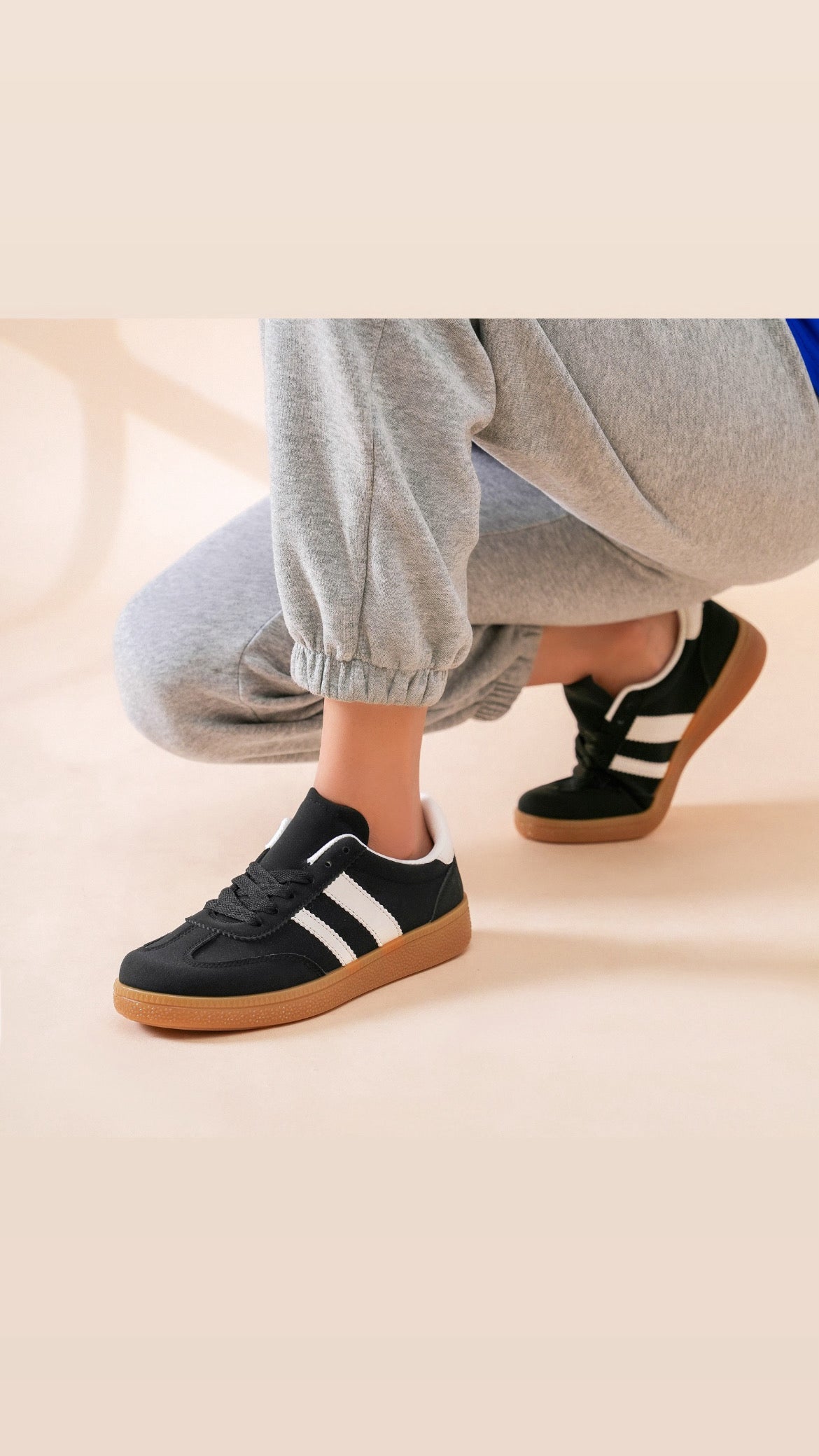 EMILY TRAINERS - BLACK