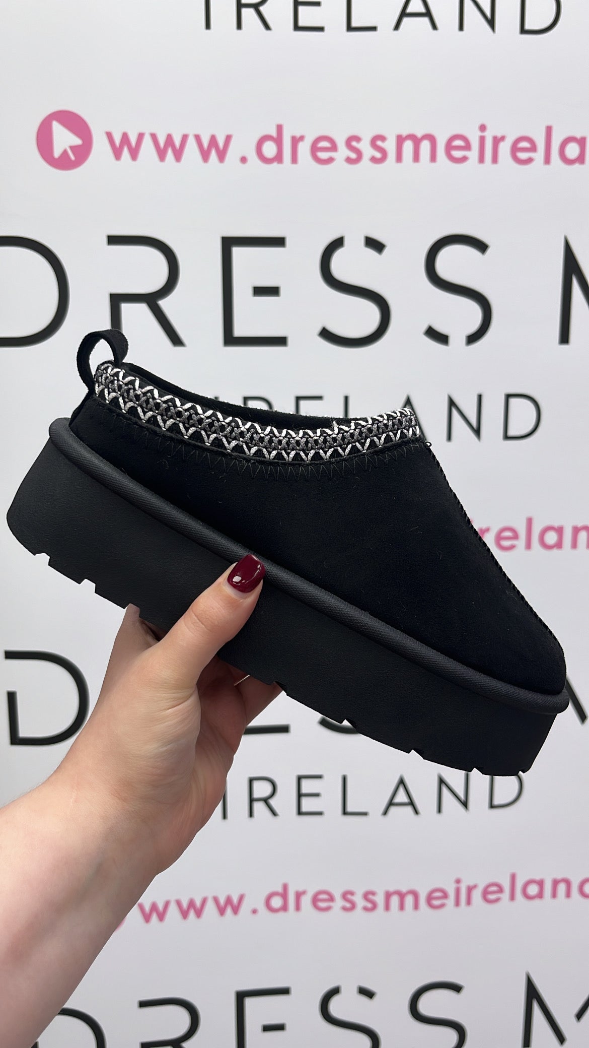 KAYLA - BLACK SLIP ON SHOE