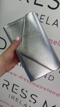 LOLA CLUTCH BAG - SILVER