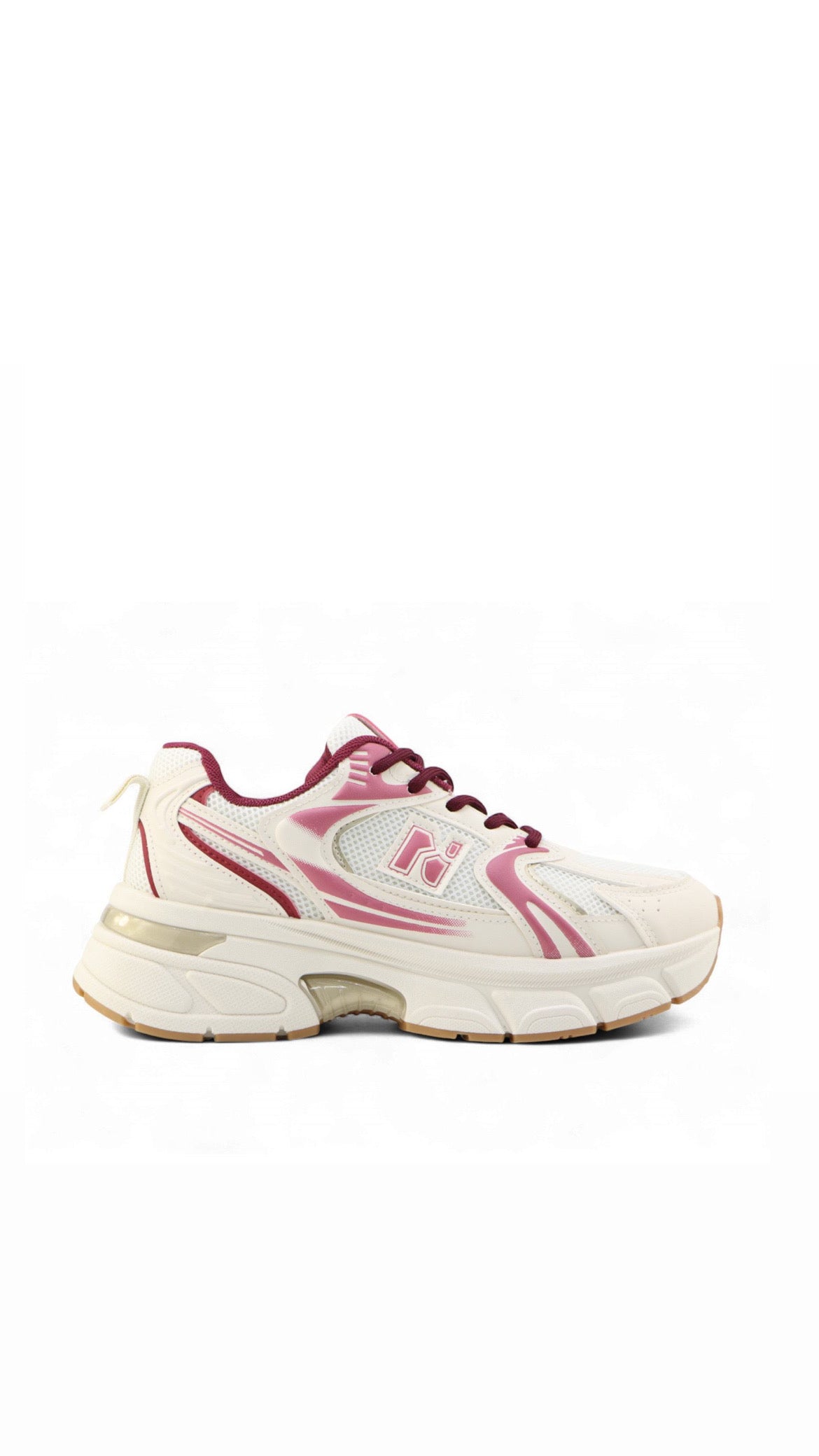 KELLY TRAINER - WINE