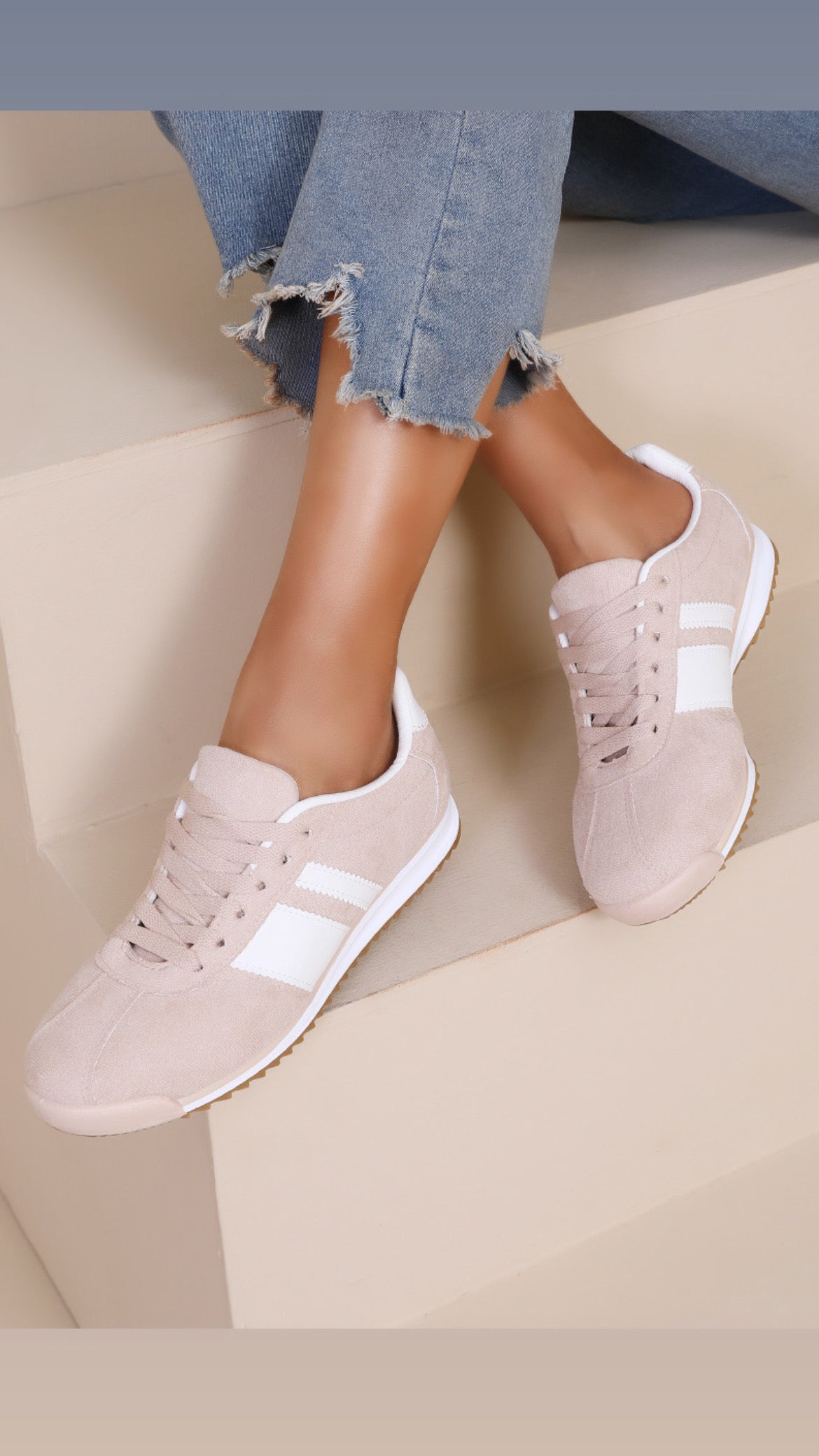 BELLA TRAINER BEIGE