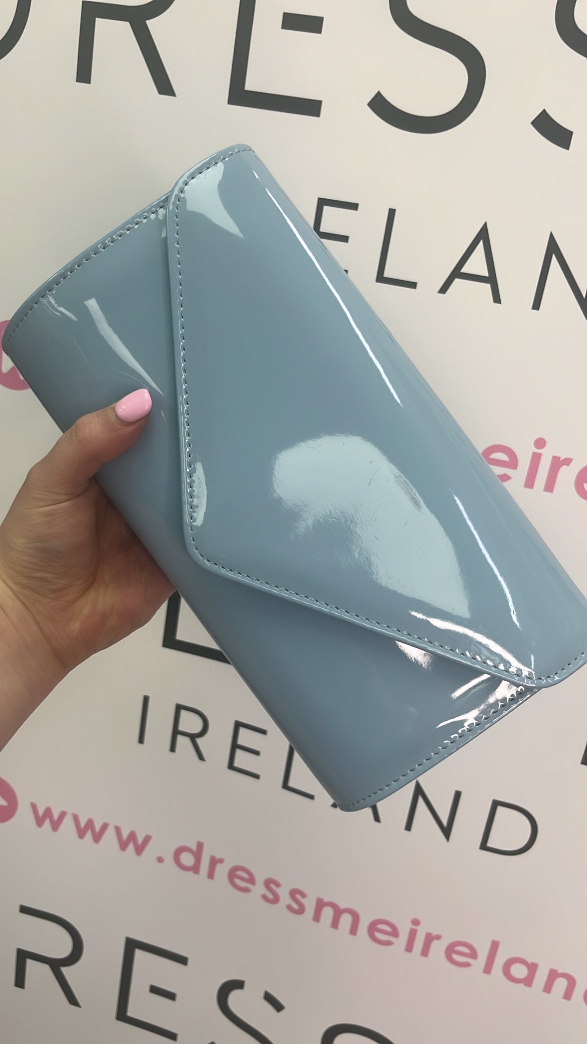 BELLA CLUTCH BAG - LIGHT BLUE