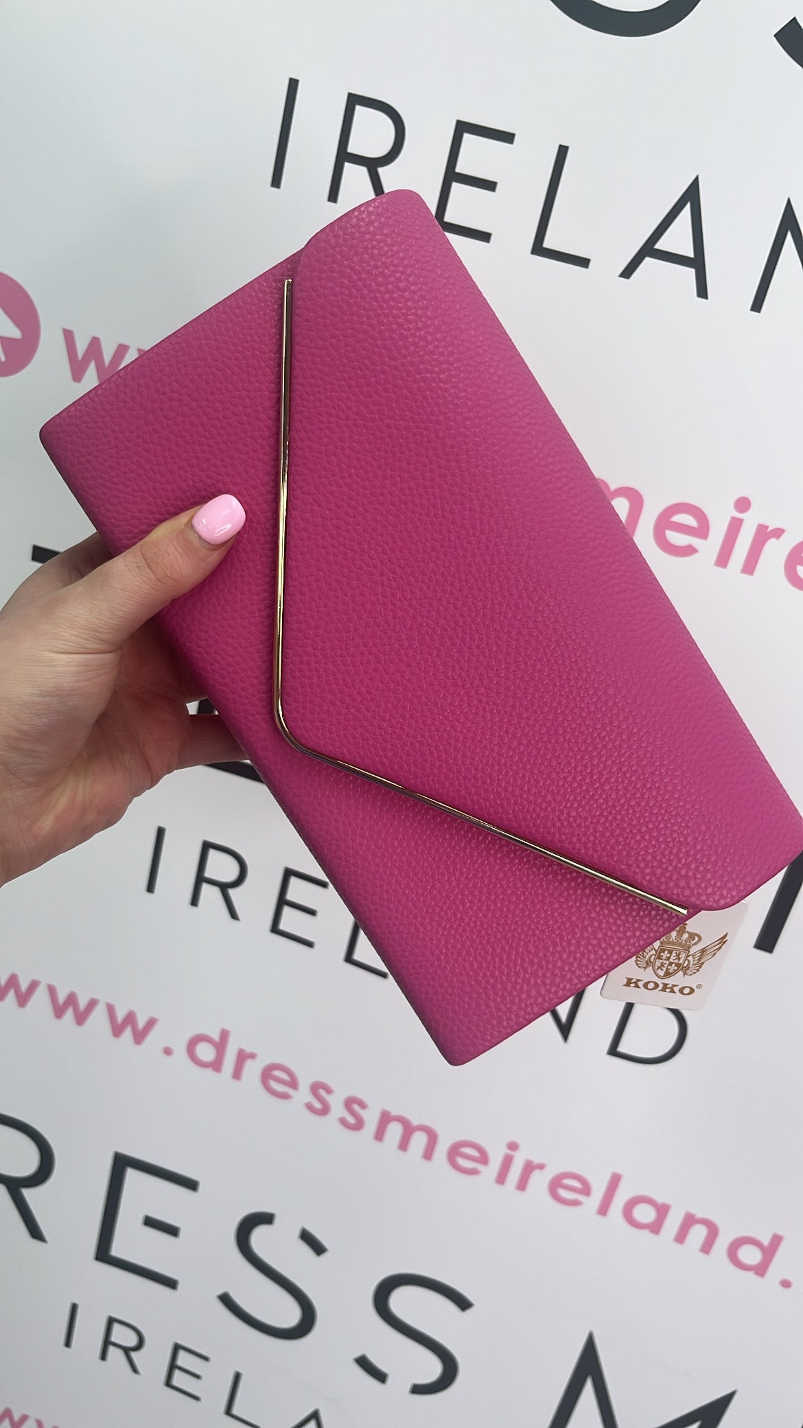 LOLA CLUTCH BAG - FUCHSIA