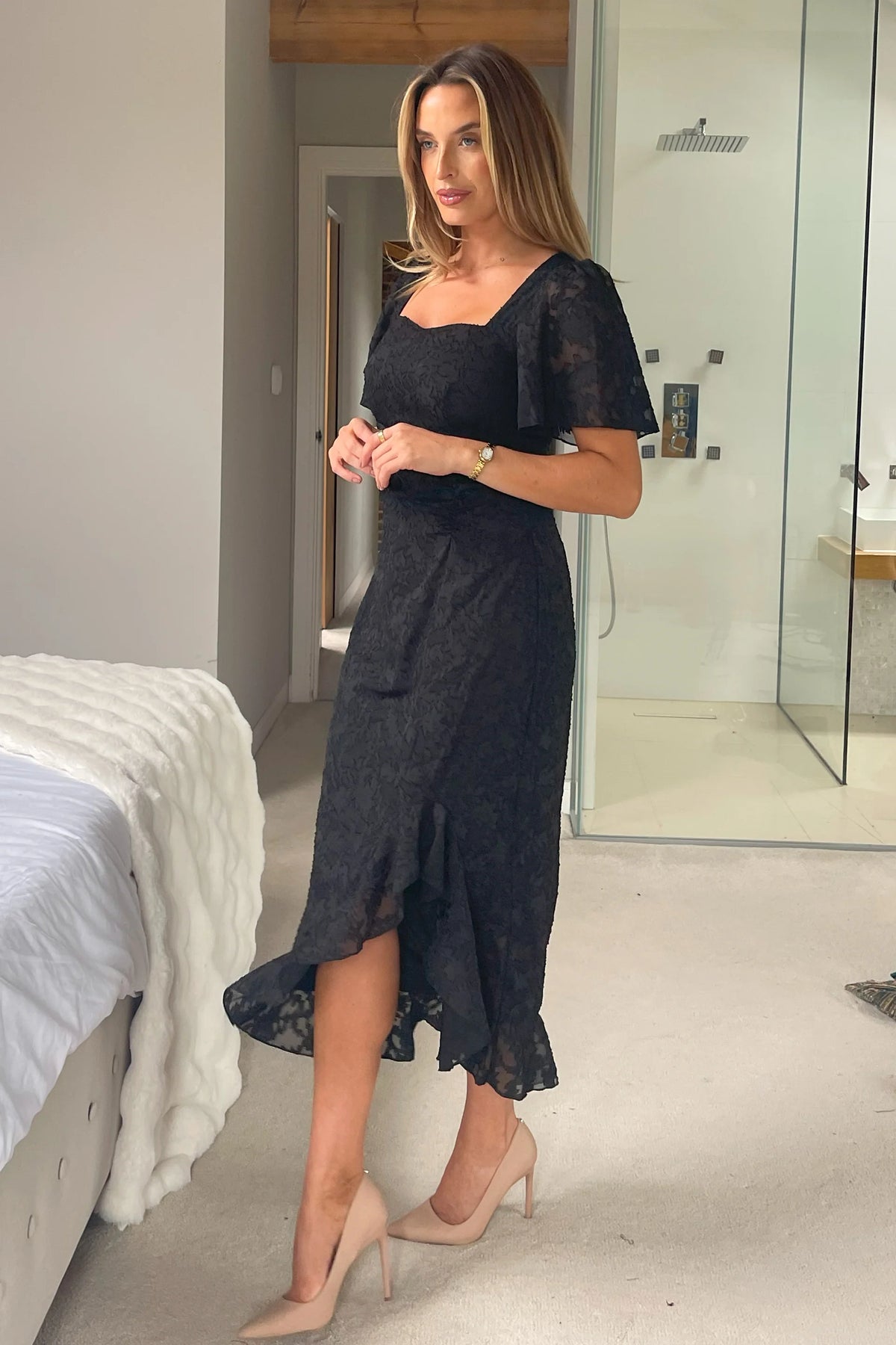 Heidi Girl in Mind Black Lace Midi Dress