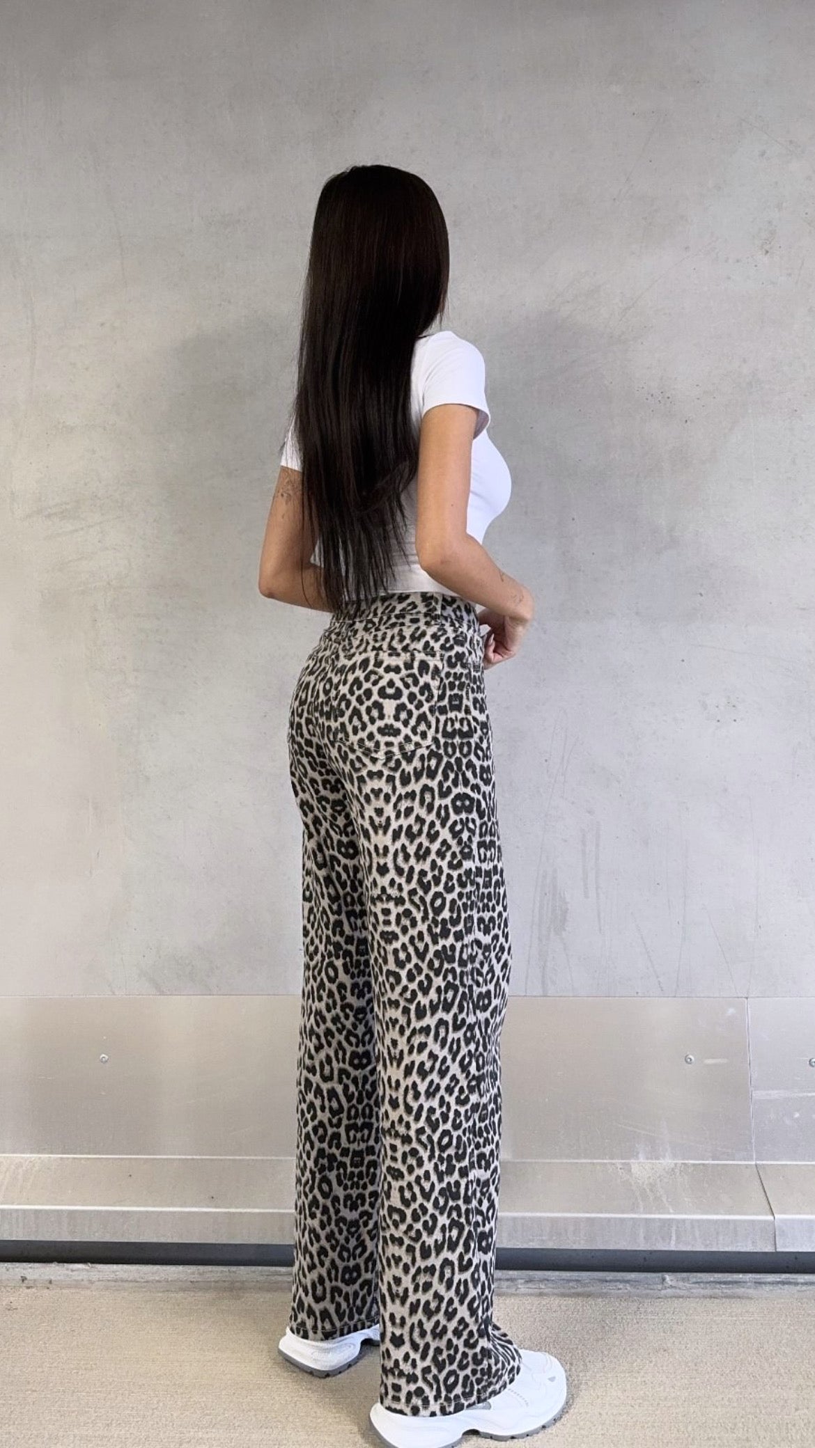 ELLA LEOPARD STRAIGHT LEG JEANS
