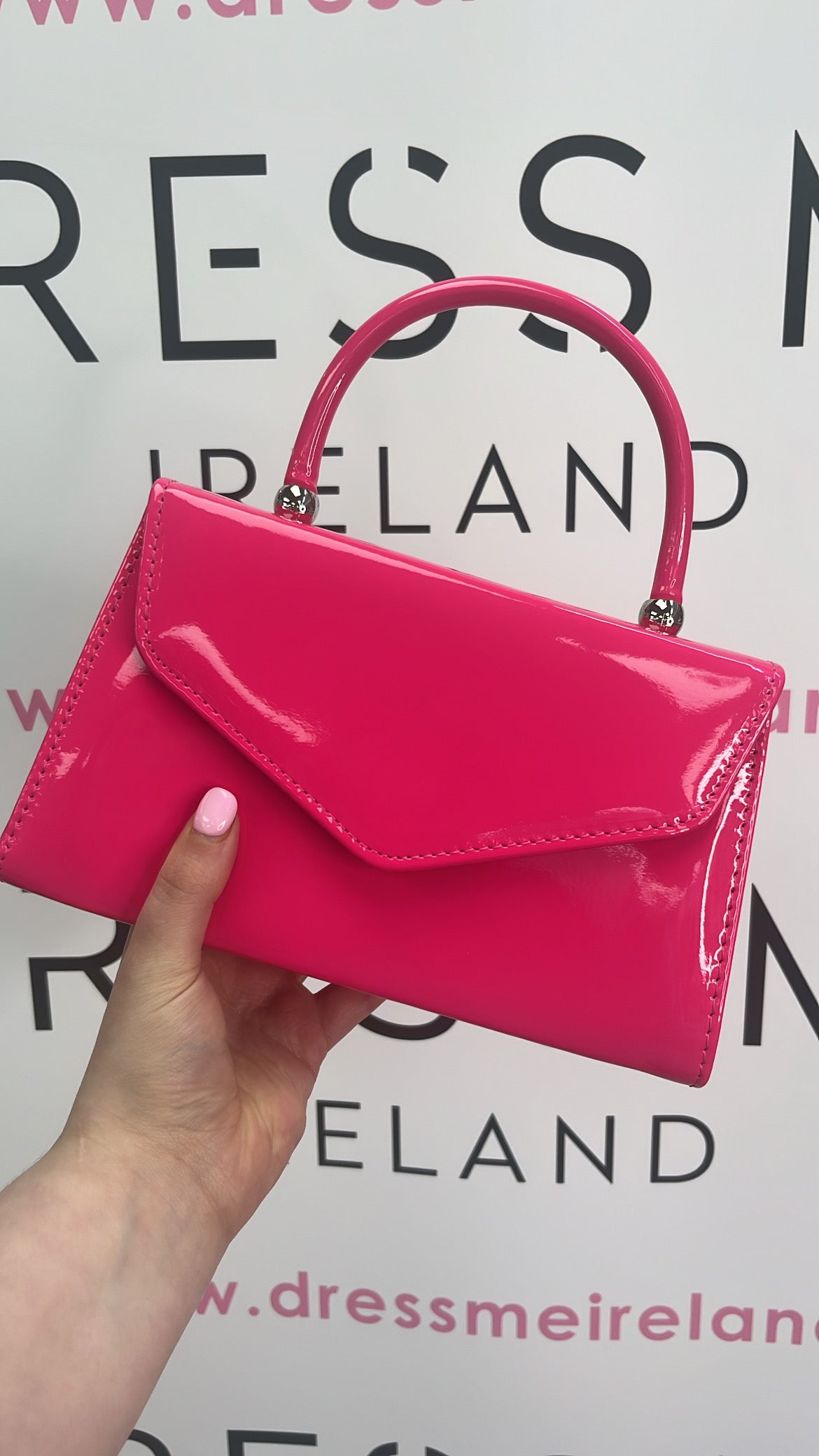 LARA CLUTCH BAG - NEON PINK