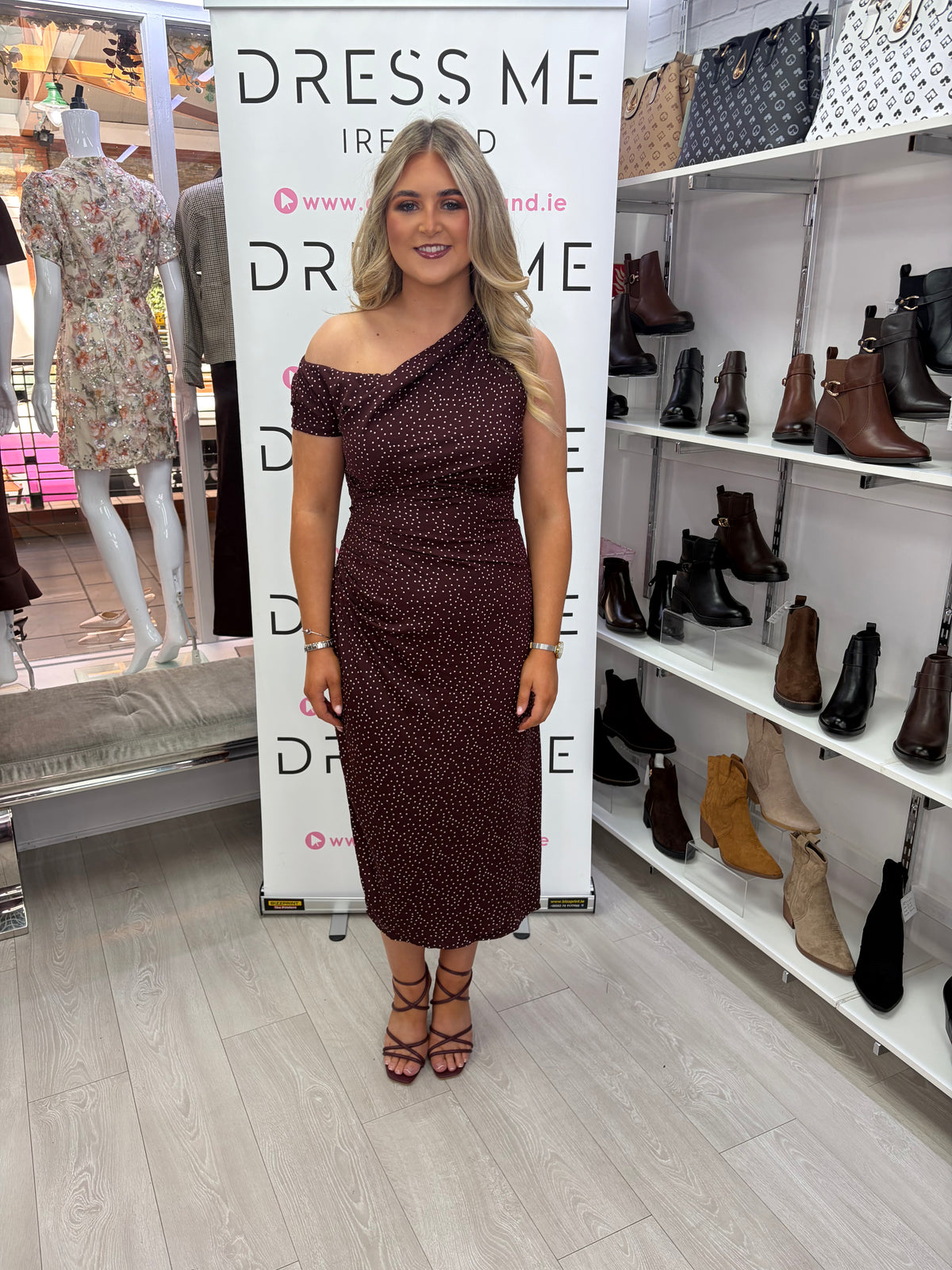 Donna Asymmetric Neckline Wine Girl In Mind Dress