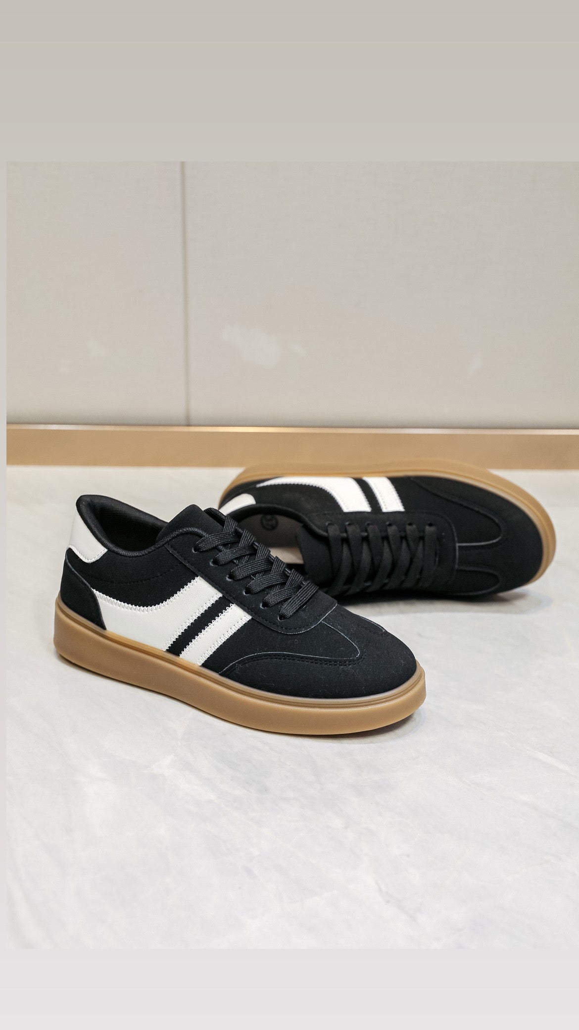 NORA TRAINER - BLACK