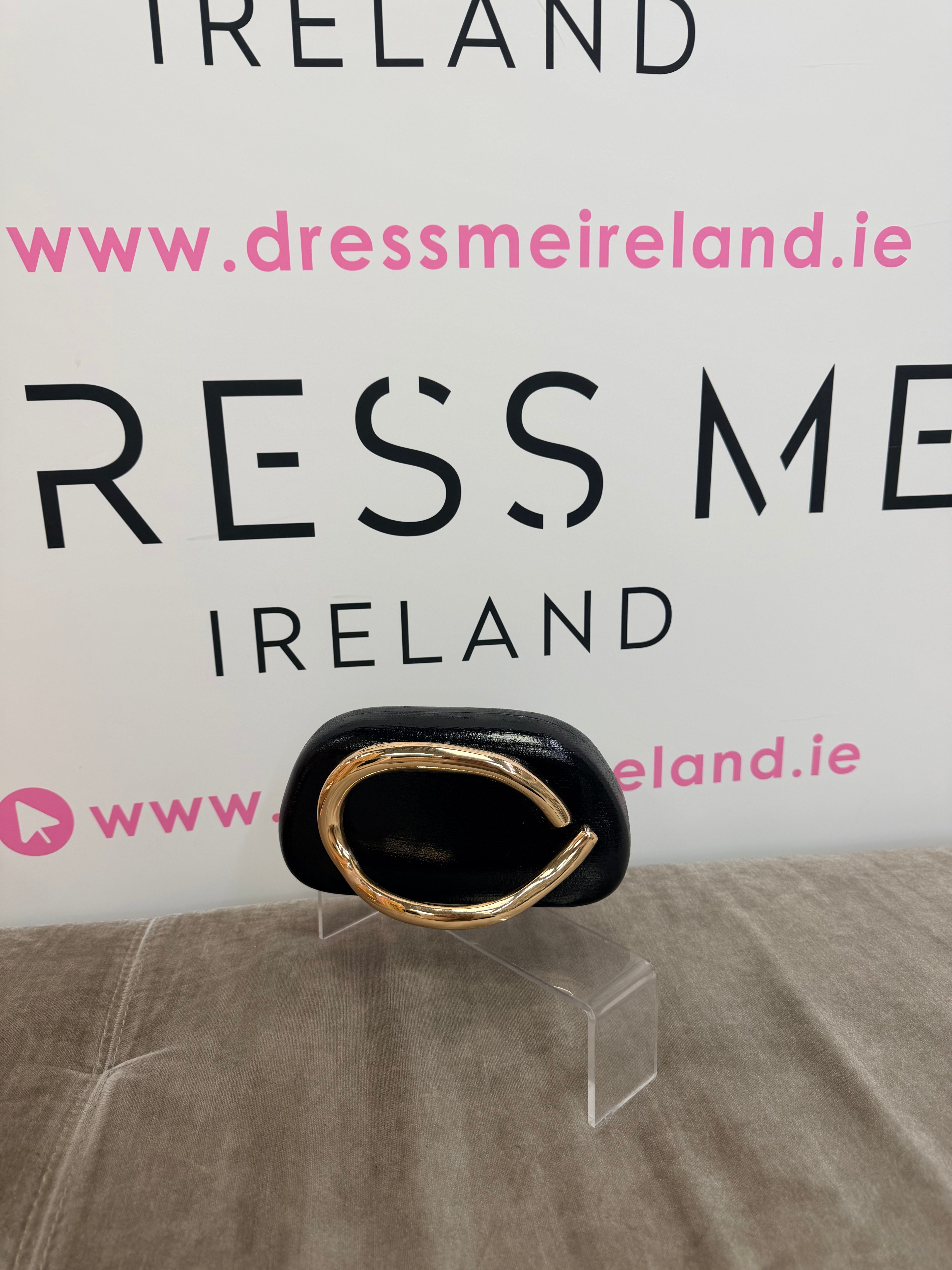 BETTY CLUTCH BAG BLACK