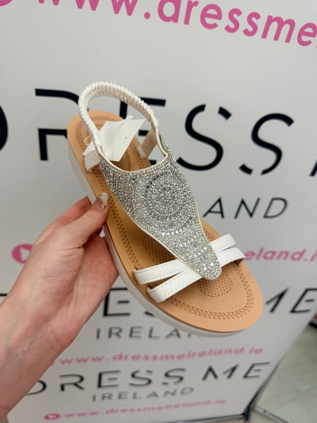 POSY SANDAL IN WHITE