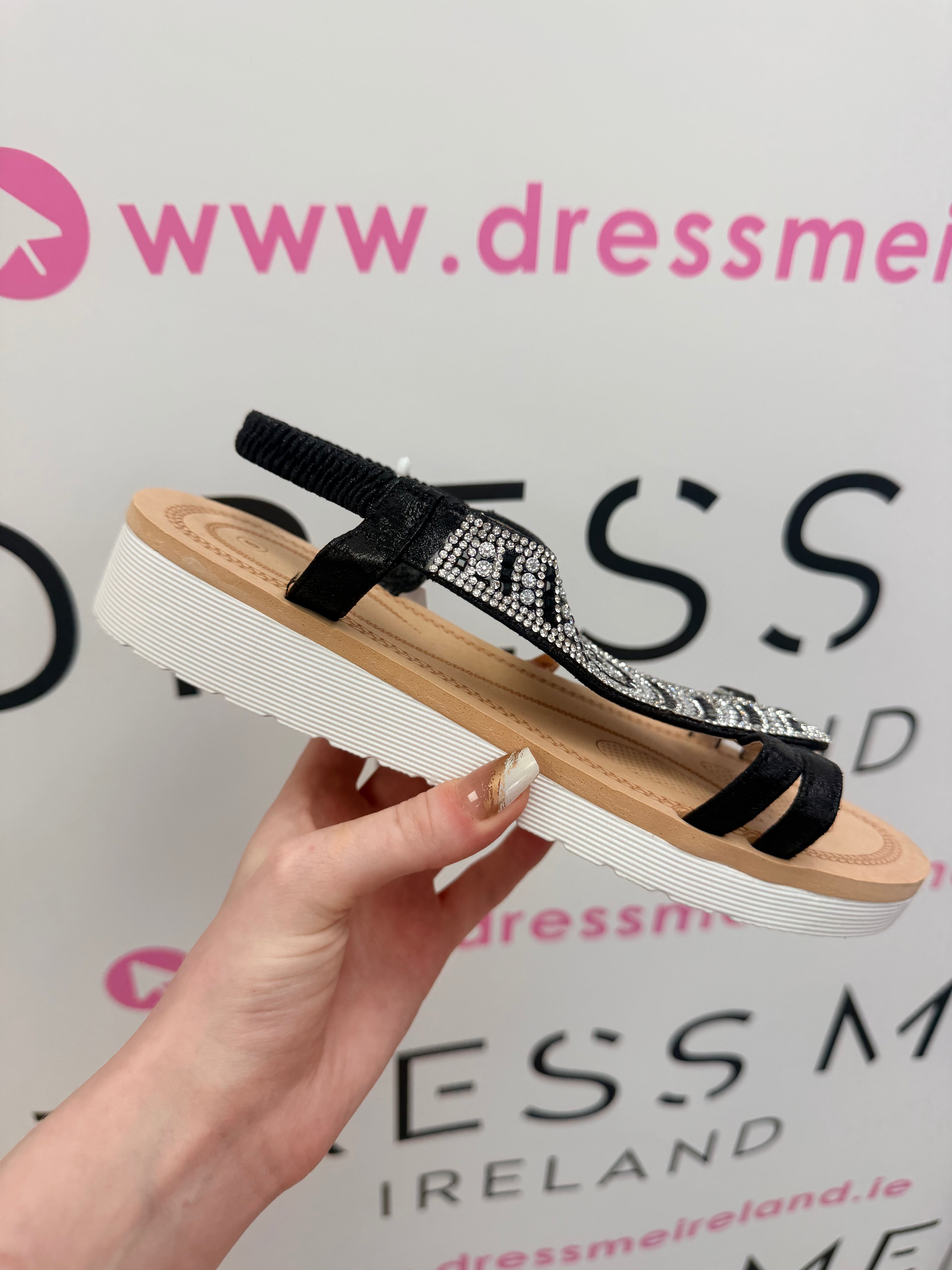 POSY SANDAL IN BLACK