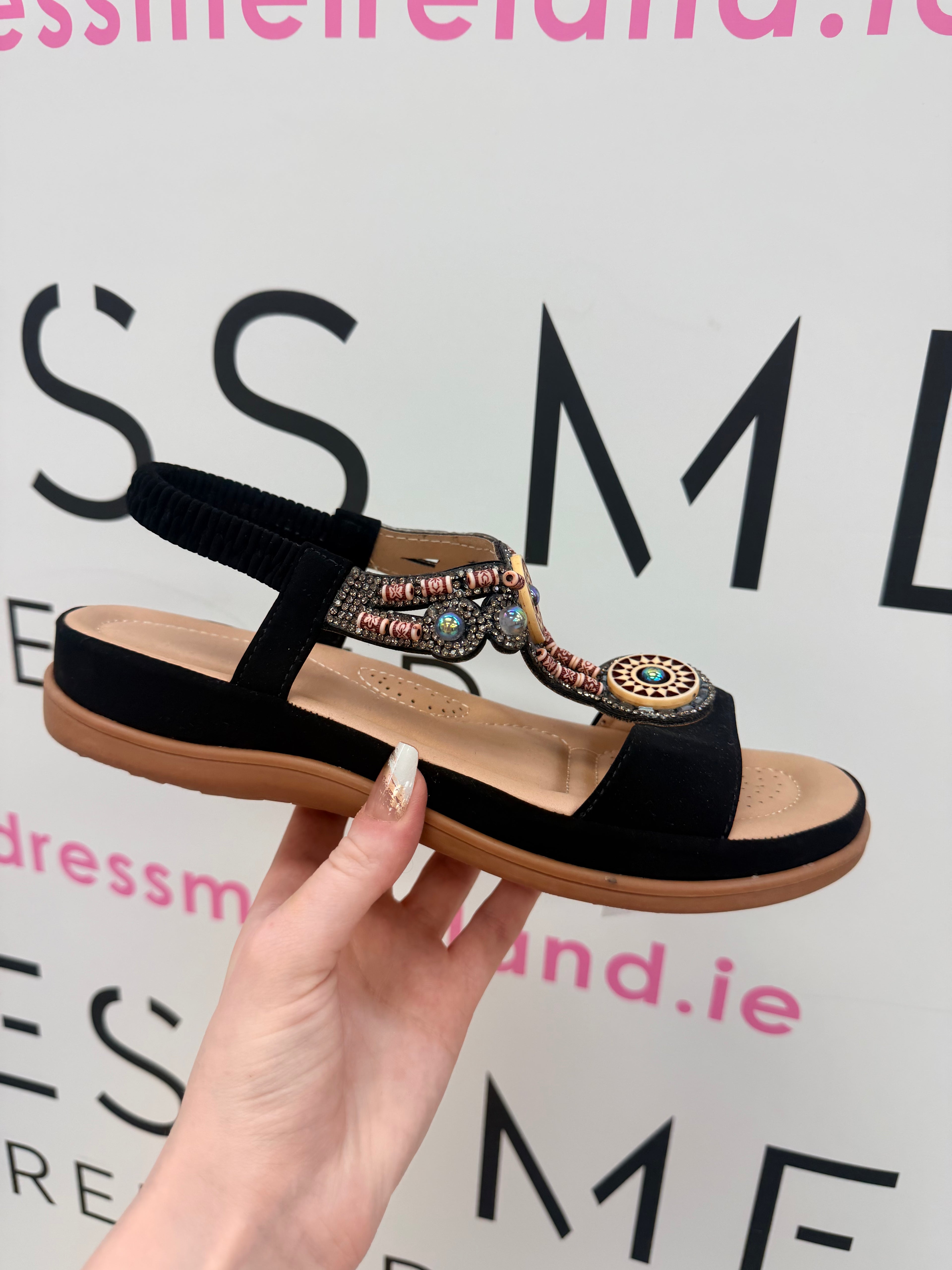 KAMI SANDAL IN BLACK