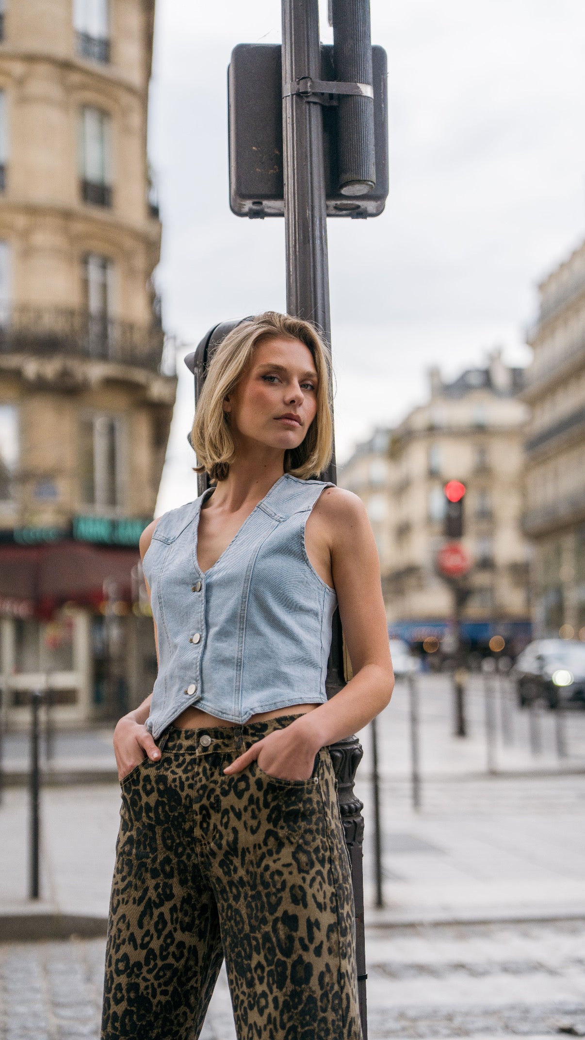 Emer Top – Light Wash Denim Vest