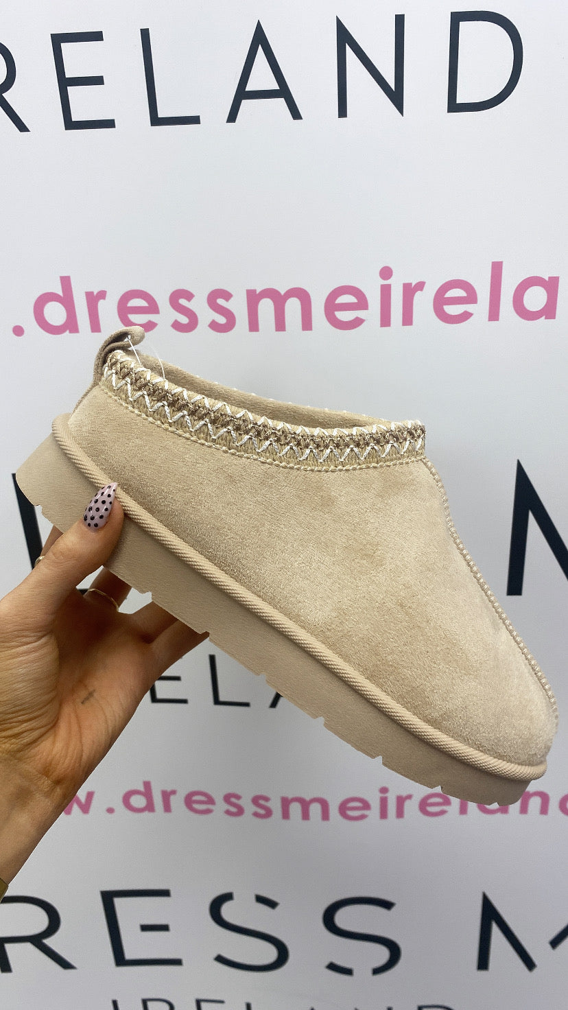 FIADH - BEIGE SLIP ON SHOE