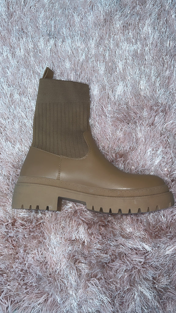 KENZIE BOOT CAMEL